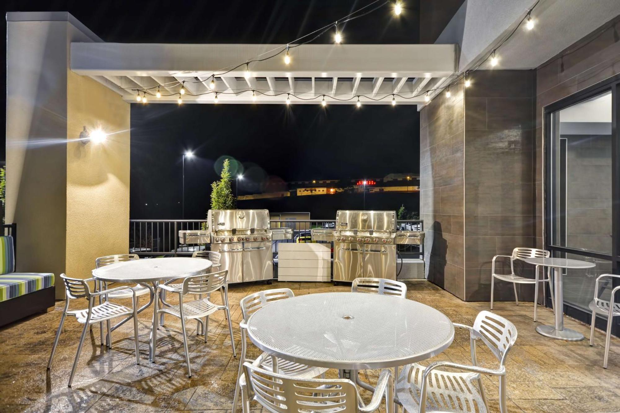Home2 Suites By Hilton Oswego Bagian luar foto